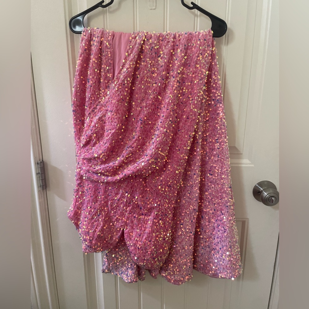 DRESSMEZEE ; Pink Maxi Dress ; Sequin ; Womans Medium